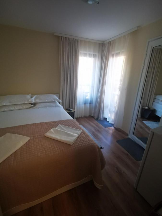 Hotel Damaris Sozopol Esterno foto