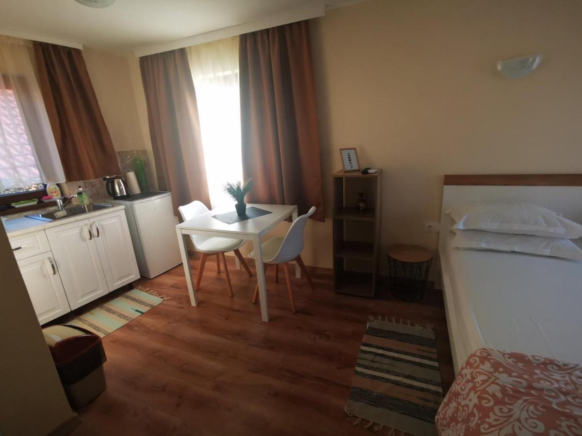 Hotel Damaris Sozopol Esterno foto